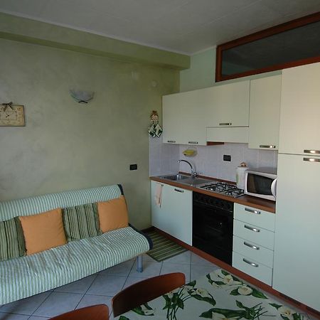 Appartamento Alle Magnolie Sirmione Exterior foto