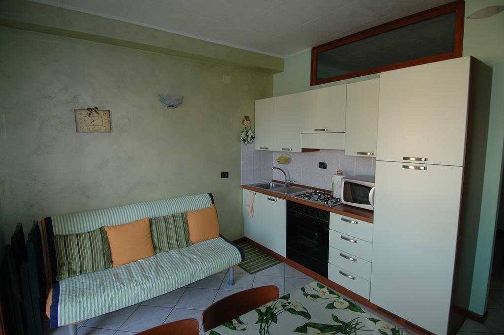 Appartamento Alle Magnolie Sirmione Exterior foto